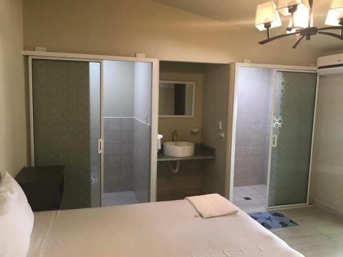 Hotel Y Restaurante Rinc�n Familiar