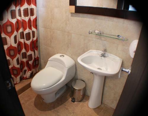 Hotel Las Mercedes Airport-quito