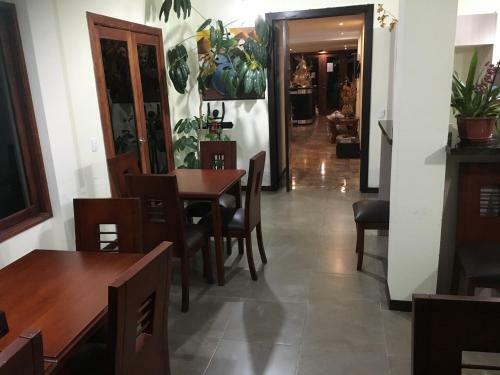Hotel Las Mercedes Airport-quito
