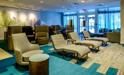 Hotel Courtyard By Marriott Lake Charles
