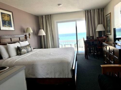 Hotel Ocean Surf Resort