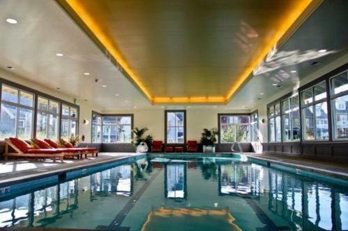 Vintage Beach Three-bedroom Home