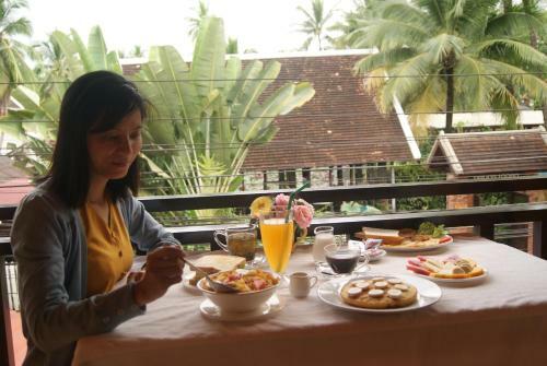 Bed & Breakfast The Art - Singharat Guest House