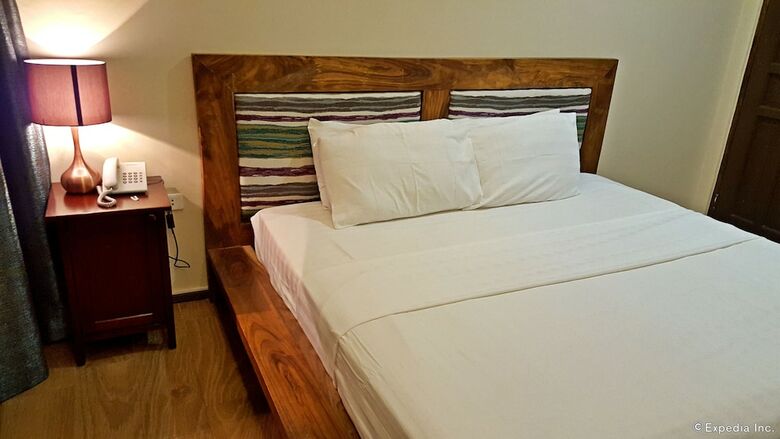 Aparthotel Golden Gate Suites