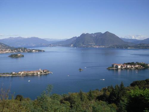 Baveno Villa Sleeps 10 Pool Air Con Wifi