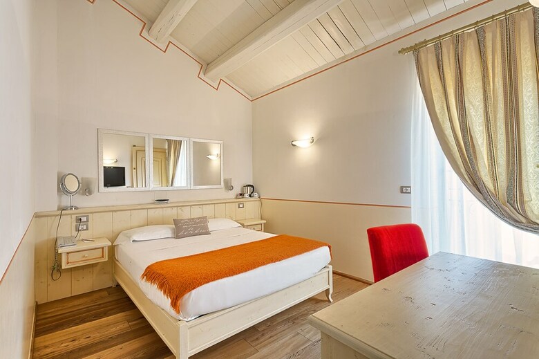 Bed & Breakfast Palazzo Trevi Charming House