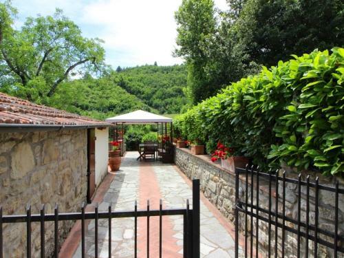 Castel Focognano Villa Sleeps 4 Pool Wifi