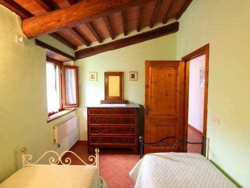 Castel Focognano Villa Sleeps 4 Pool Wifi