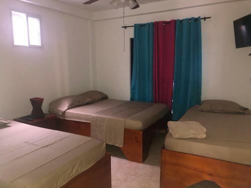 Hostal Alojamiento de Playa Rocky Cay Bay