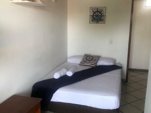 Hostal Posada Almond Bay