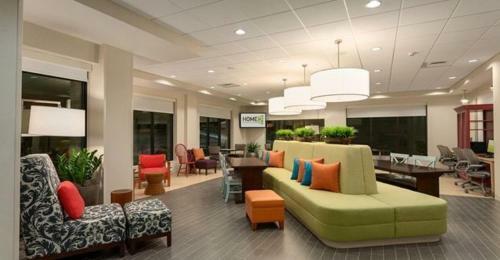 Hotel Home2 Suites By Hilton Milton Ontario