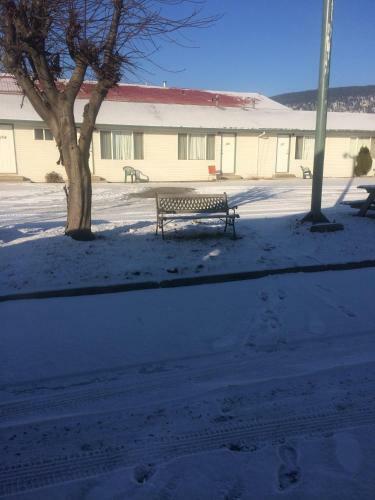 Road Runner Motel