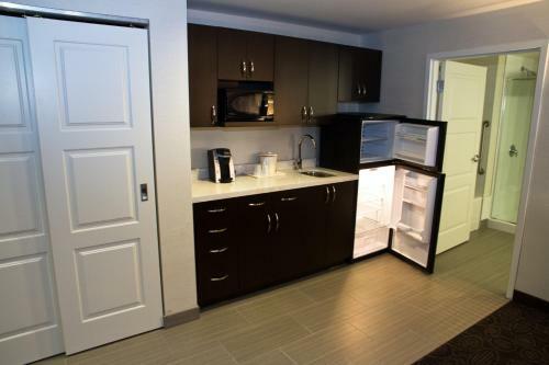 Holiday Inn Hotel & Suites Red Deer