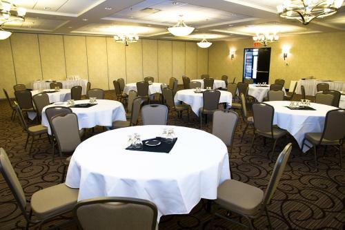 Holiday Inn Hotel & Suites Red Deer