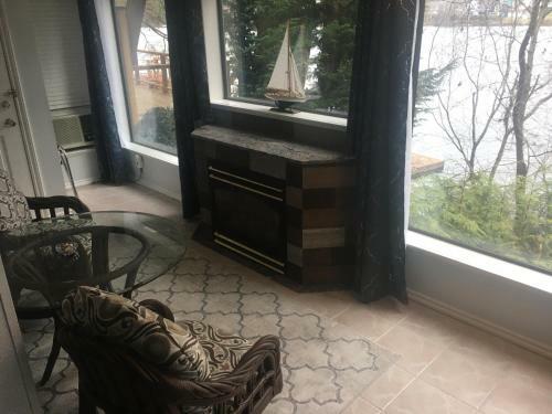 Long Lake Waterfront Bed And Breakfast