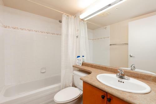 Cozy Apartment Near Minoru Park