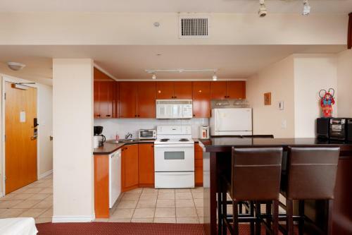 Cozy Apartment Near Minoru Park