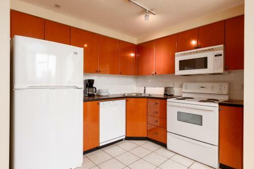 Cozy Apartment Near Minoru Park