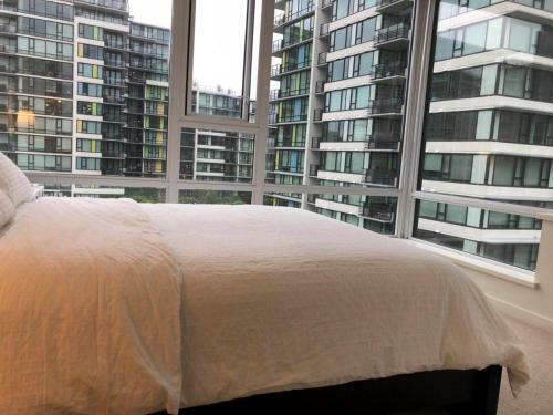 Apartamento Richmond Condo Airport
