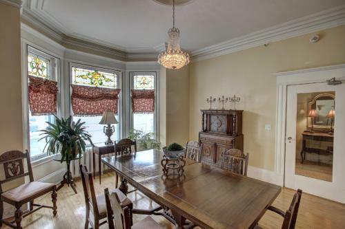 Bed & Breakfast Banberry House Heritage Inn