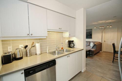 Luxury 3 Br Dt Apartment Toronto, On, Canada
