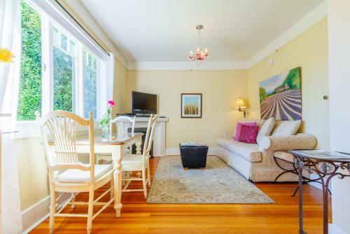 Bed & Breakfast Fairholme Manor Inn