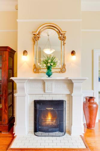 Bed & Breakfast Fairholme Manor Inn