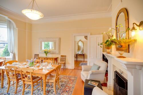 Bed & Breakfast Fairholme Manor Inn