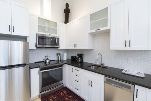 Apartamentos Lee Chong Luxury Vacation Rentals