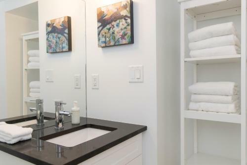 Apartamentos Lee Chong Luxury Vacation Rentals