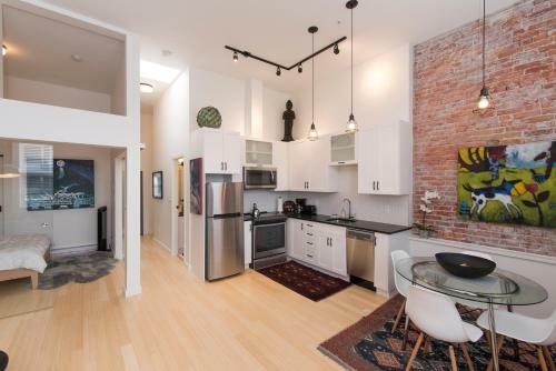 Apartamentos Lee Chong Luxury Vacation Rentals