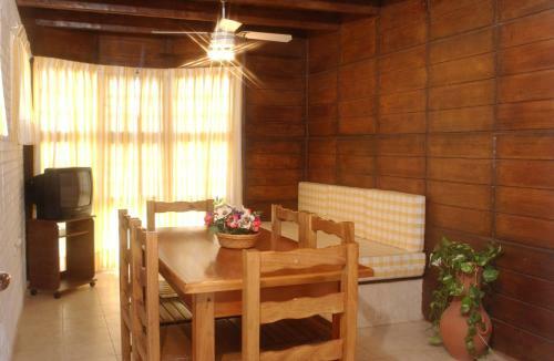 Lodge Caba�as Lago San Roque