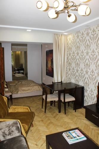 Apartment On Abovyan 17