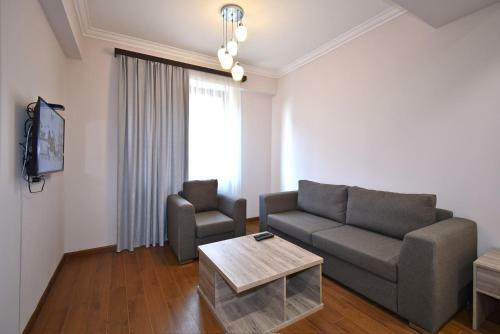 Luxury Apartments Just Near Republic Square