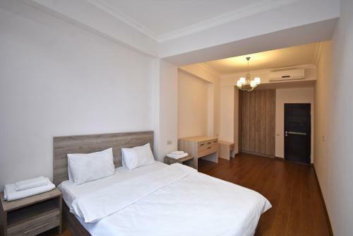 Luxury Apartments Just Near Republic Square