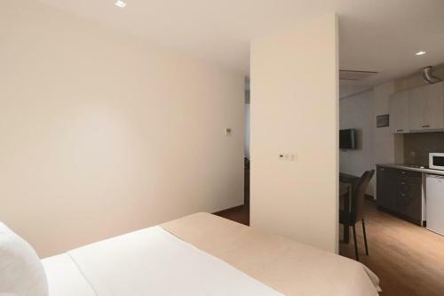 Luxury Apartments Just Near Republic Square