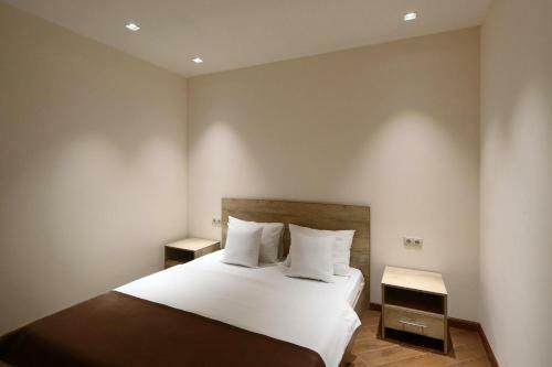 Luxury Apartments Just Near Republic Square