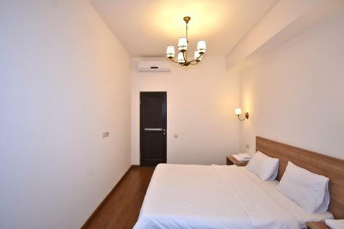 Luxury Apartments Just Near Republic Square