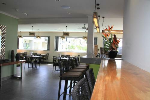 Hotel 1770 Lagoons Central Apartment Resort