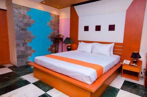 Hotel Golden Deer
