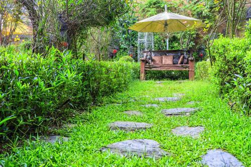 Bed & Breakfast Sun Moon Lake Full House Resort
