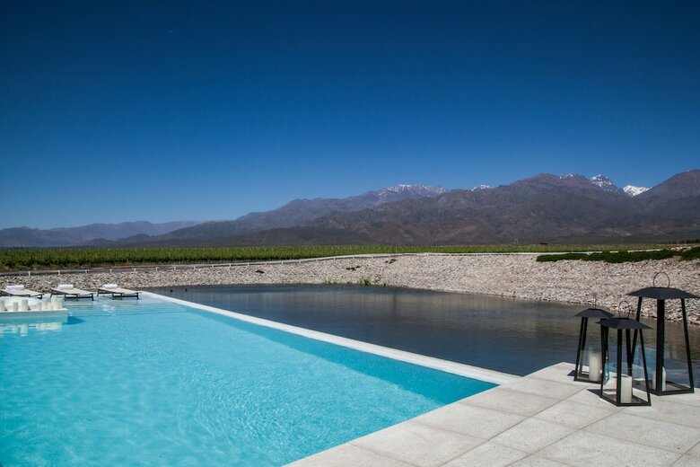 Hotel Casa De Uco Vineyards And Wine Resort