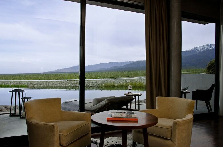 Hotel Casa De Uco Vineyards And Wine Resort