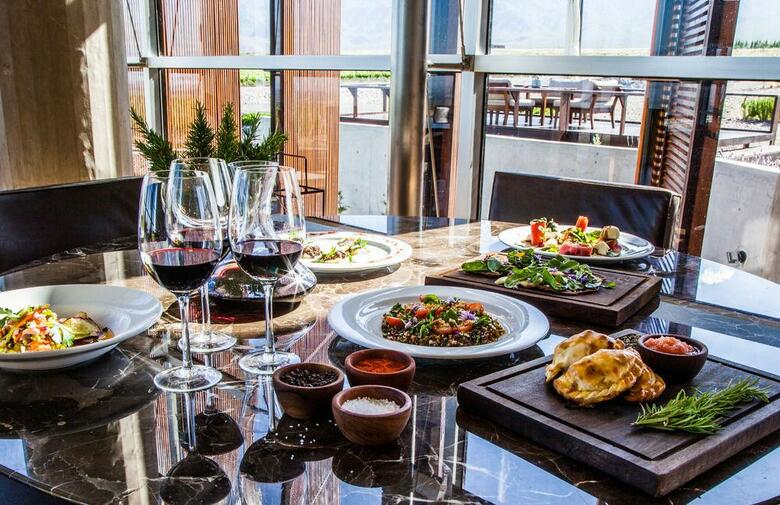 Hotel Casa De Uco Vineyards And Wine Resort