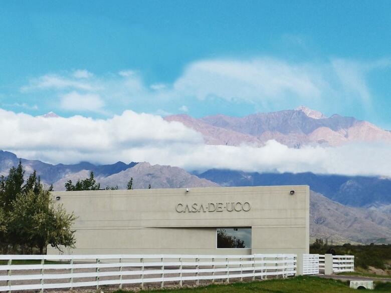 Hotel Casa De Uco Vineyards And Wine Resort