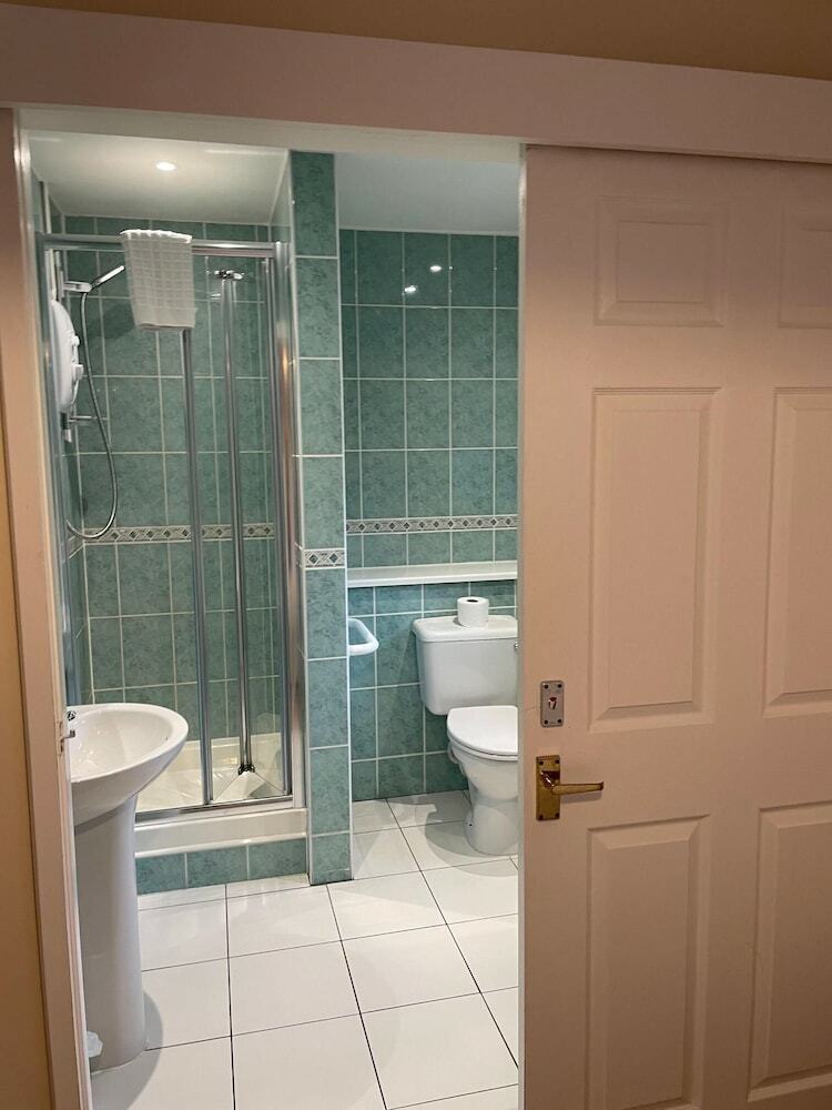 Ebury Hotel