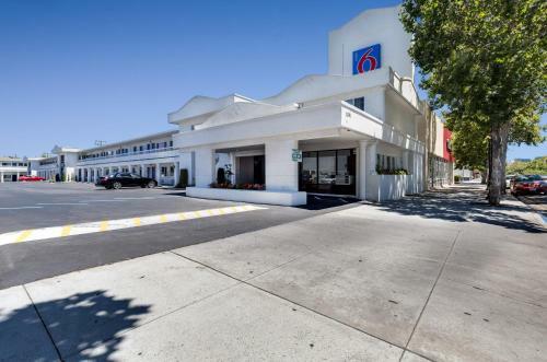 Hotel Motel 6 San Jose Convention Center