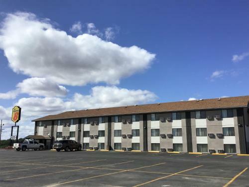 Hotel Super 8 By Wyndham Miles City