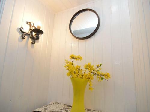 Cozy Apartment In Wichenstein With Large Garden