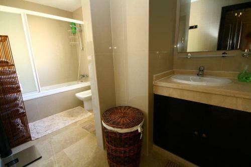 La Cala de Mijas Villa Sleeps 8 Pool Air Con Wifi